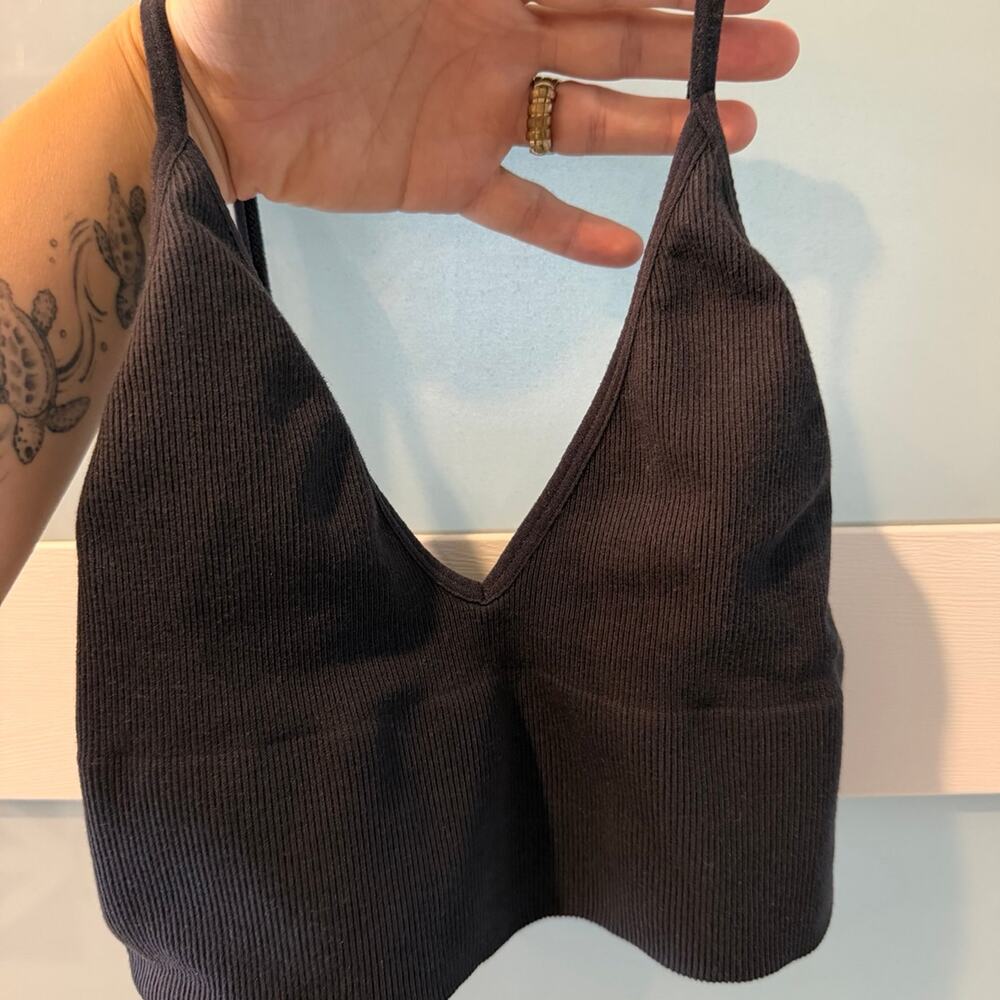 By Together Black Ribbed Seamless V-Neck Bralette Crop Top Women’s